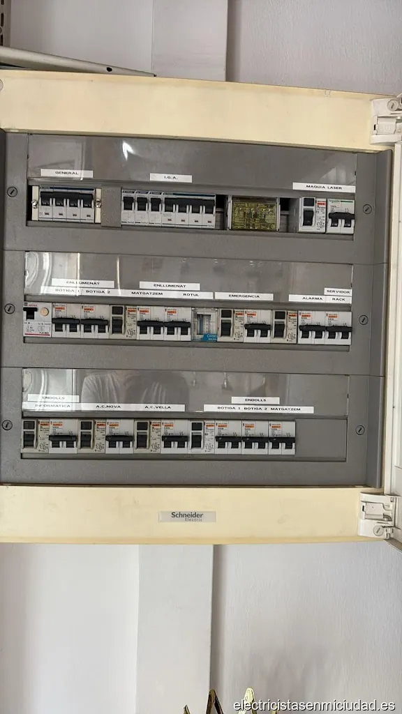 Electricidad Urgente Bcn ✅⭐⭐⭐⭐⭐