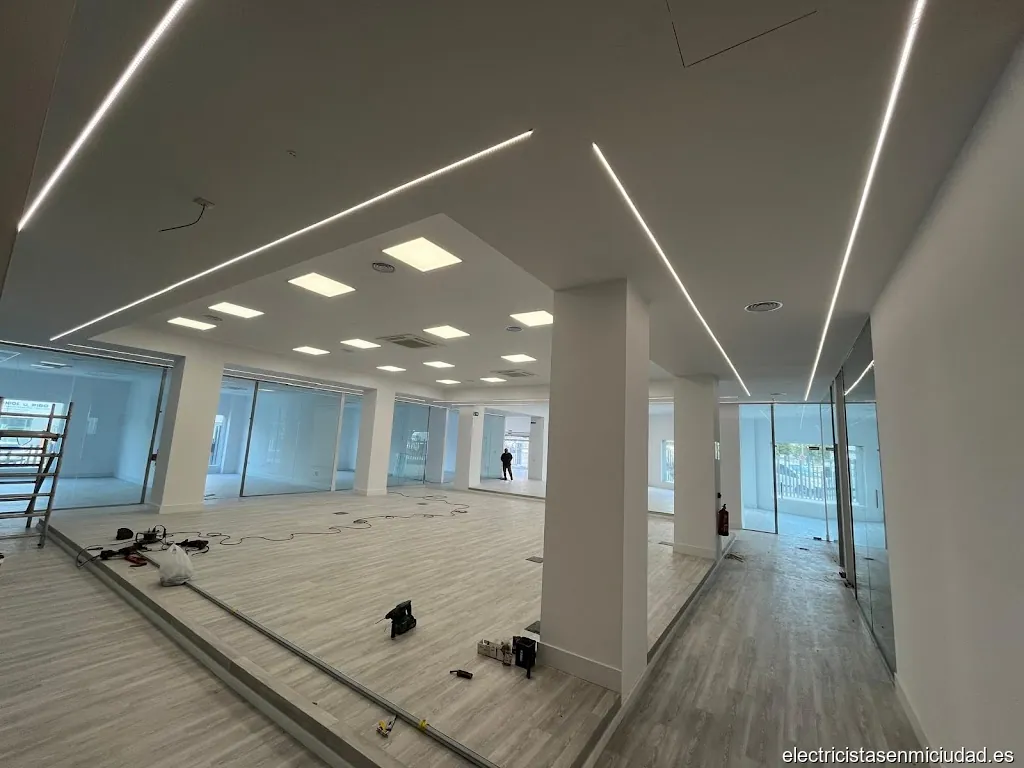 INSTALACIONES ELECTRICAS CARMONA S.L.