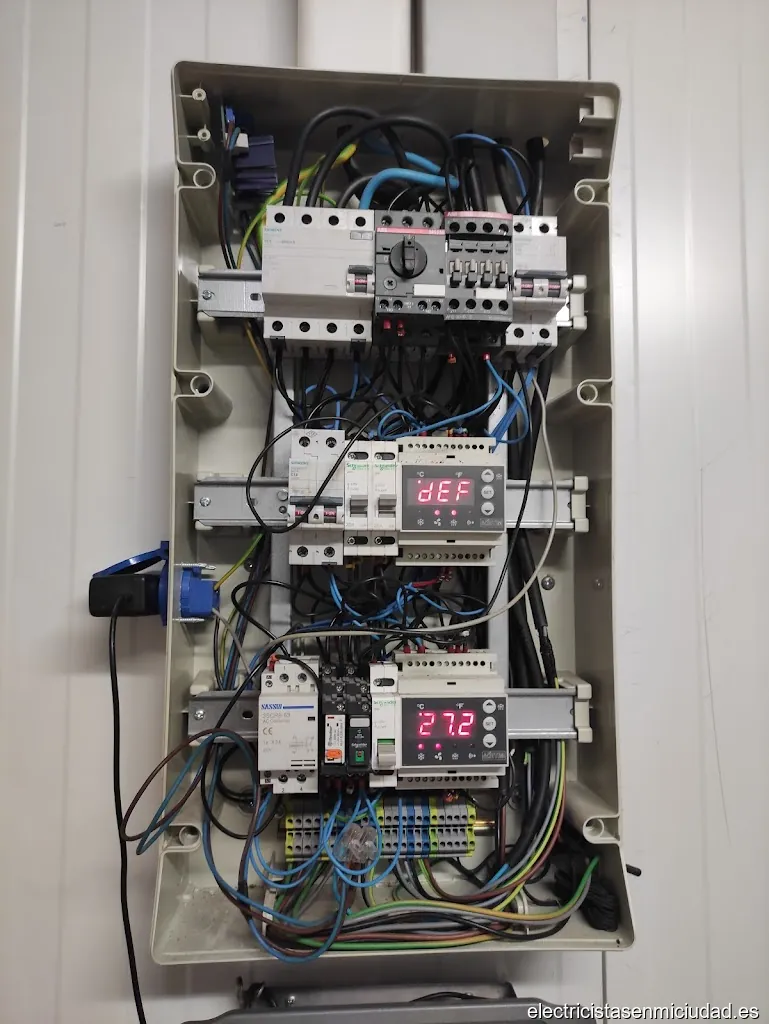 Velto Pro | Servicio de Electricidad en Pilar de la Horadada