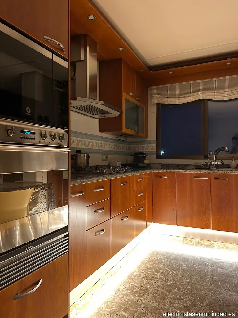 Moore Energía ~ Electricista ~ Murcia