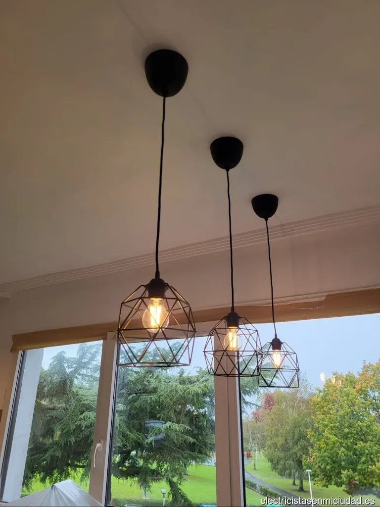 Grupo LC - Electricidad y Telecomunicaciones