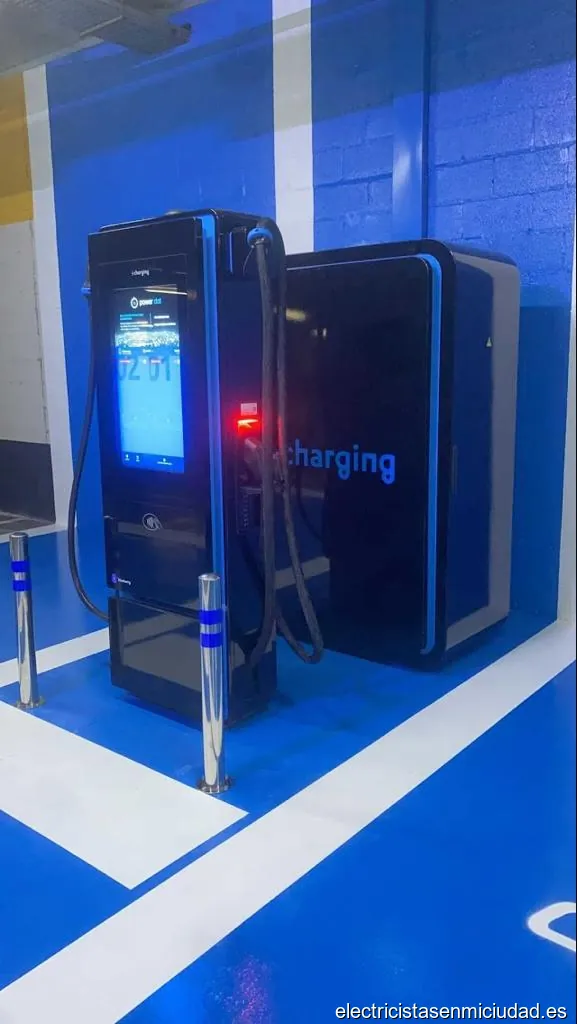 Greenvoltio | Instalación de Puntos de Recarga VE y Placas Solares