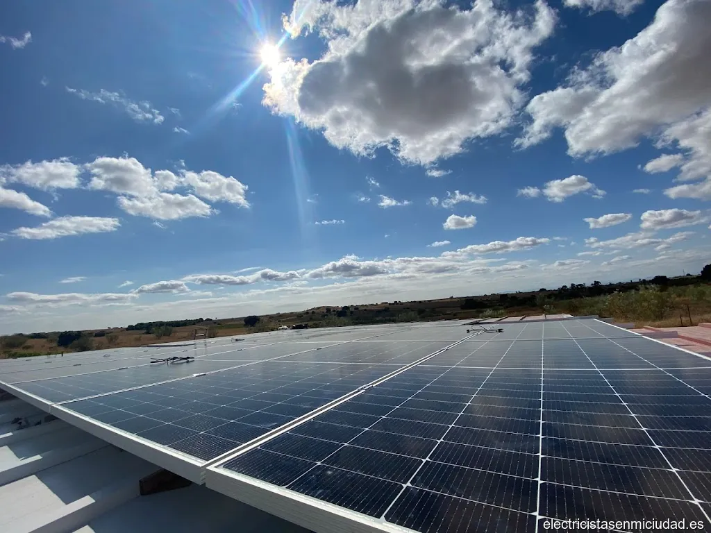 Juan Manuel Díaz - Electricista - Eboraluz