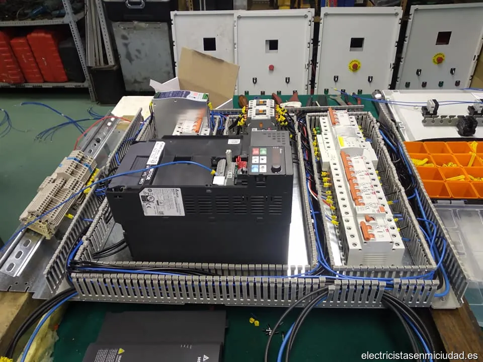 Electricidad electronica Esnaola s.l.