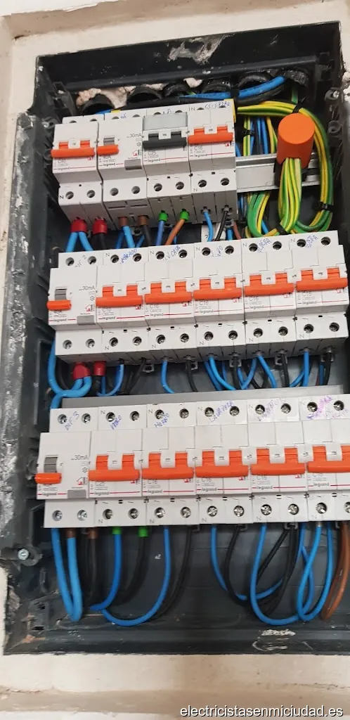 MONTAJES ELECTRICOS D.BRAVO