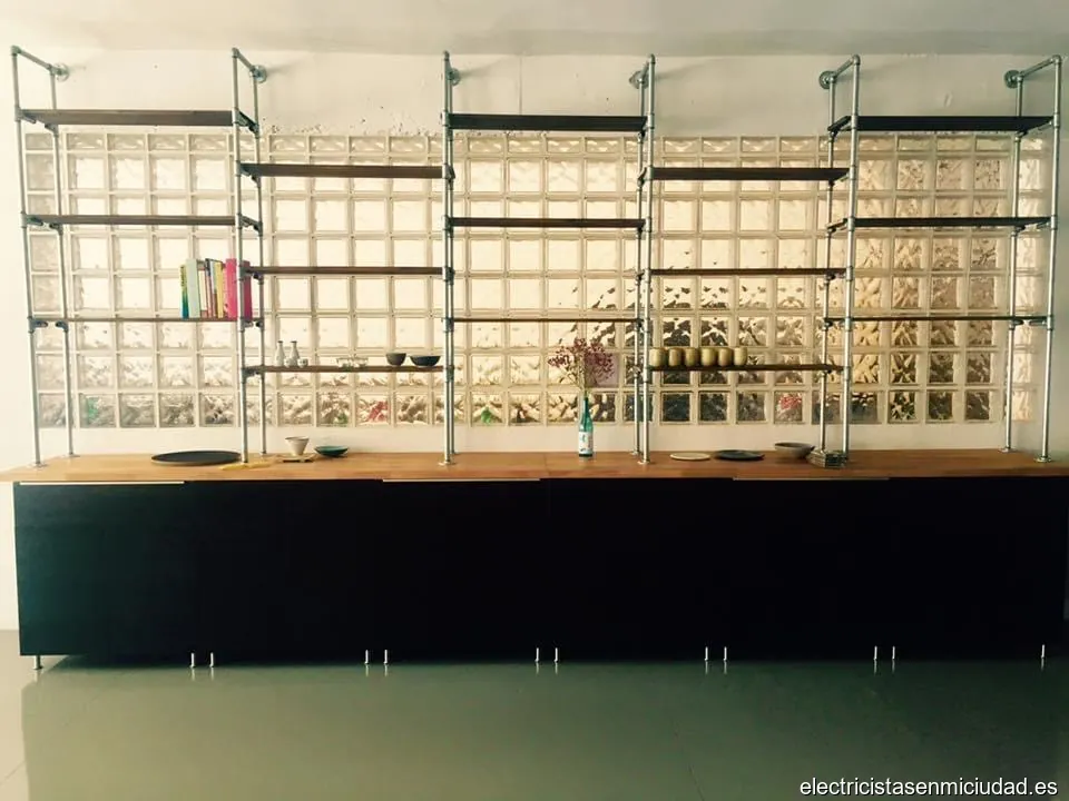 BETTER CALL TITO Instalaciones