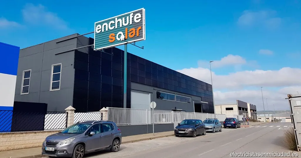 EnchufeSolar Centro Logístico y Punto de Venta