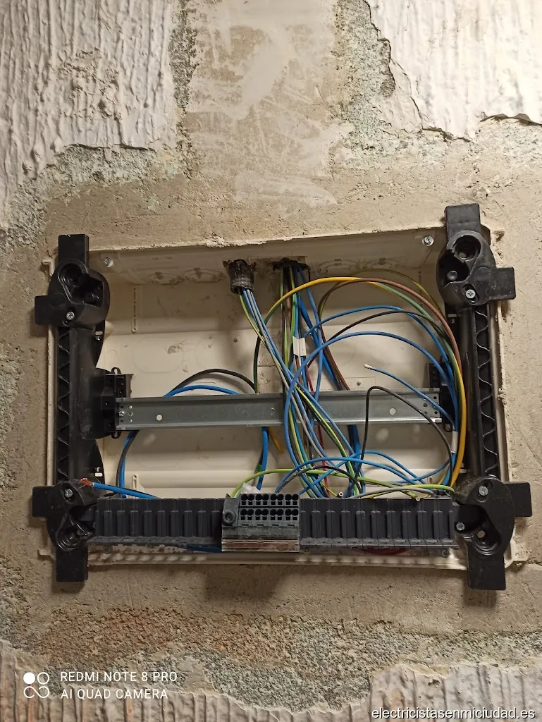 Instalaciones Eléctricas Paralelo