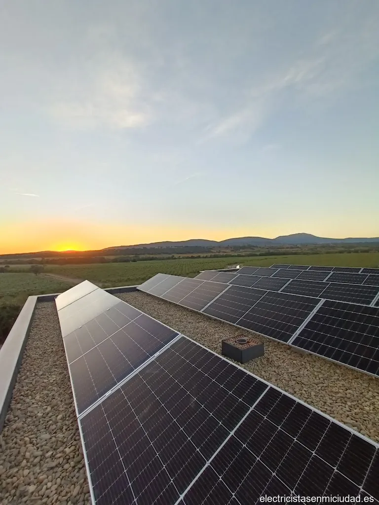 Repiluz Solar / Electricidad y Energía Solar/