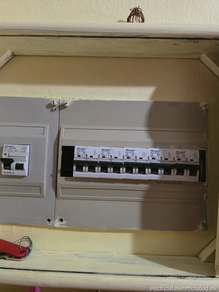 Electricista paulo 24 hrs