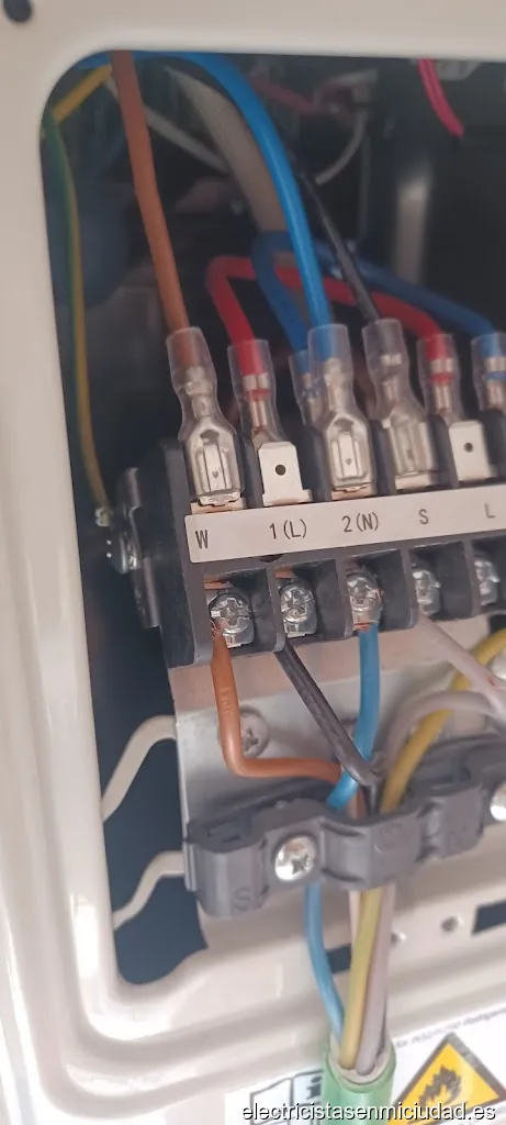 Samad Servicios Fontaneria Electricidad calefaccion y aire acondicionado