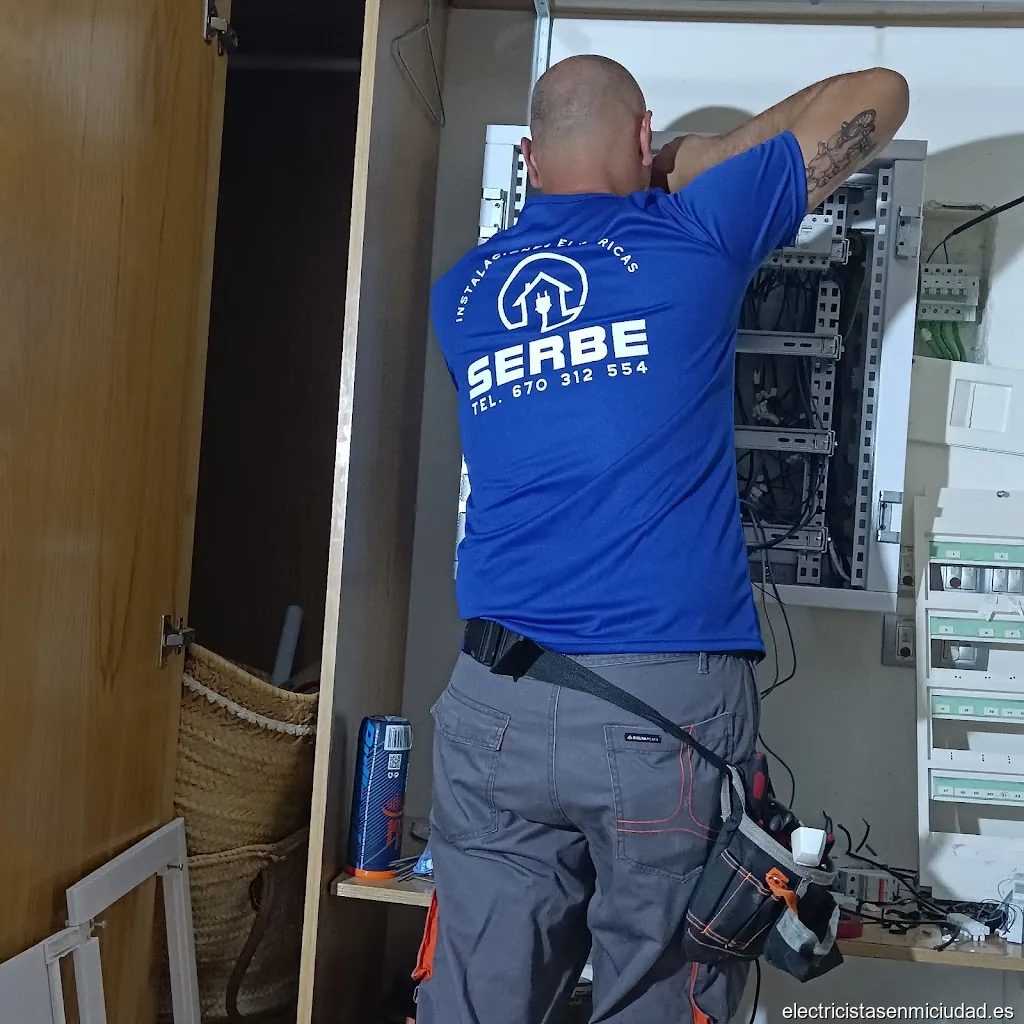 Electricista, antenista Sergio chiclana SERBE