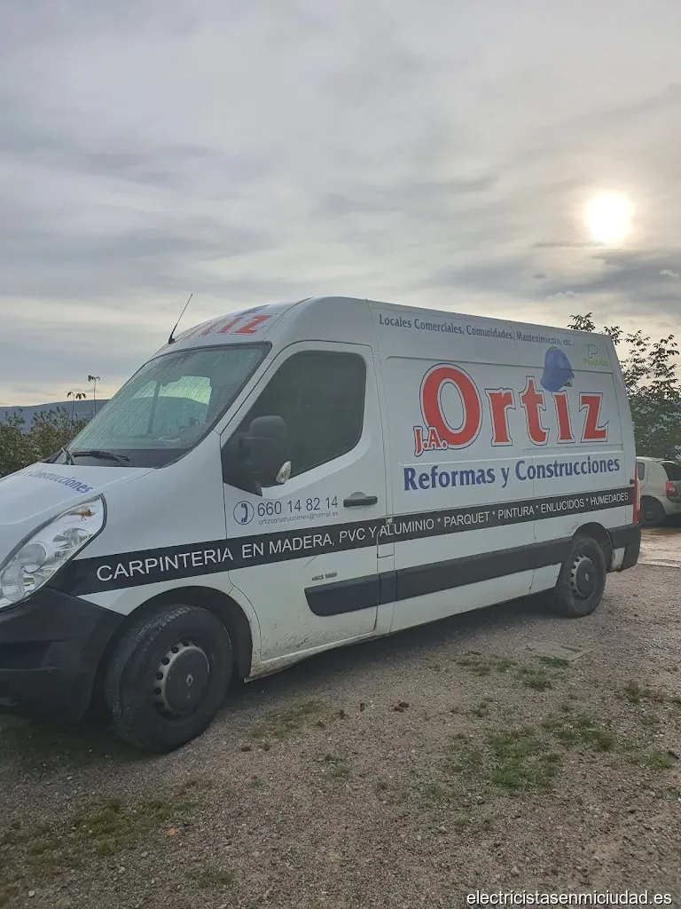 Reformas, Construcciones e Instalaciones Eléctricas J. A. Ortiz