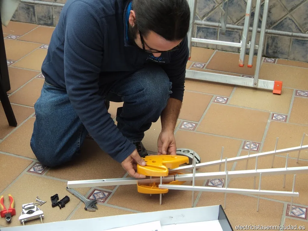 MAG Y CIA ELECTRICIDAD