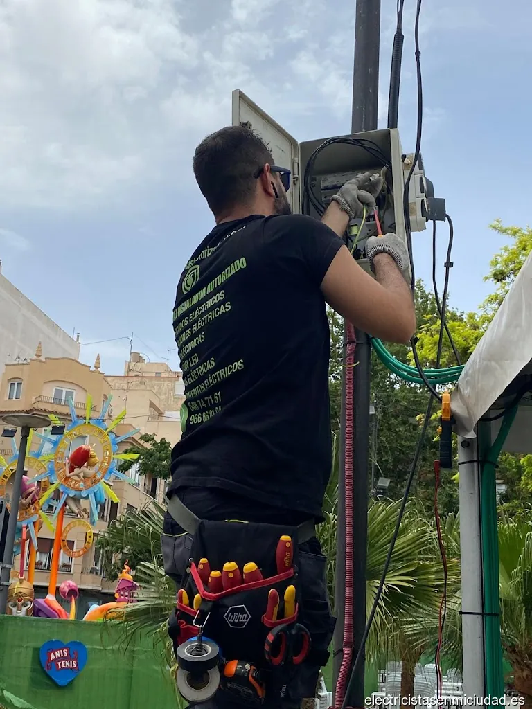 Instalaciones Eléctricas Electro Diaz