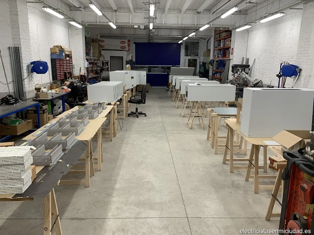 FL INSTALACIONES 2014 SL