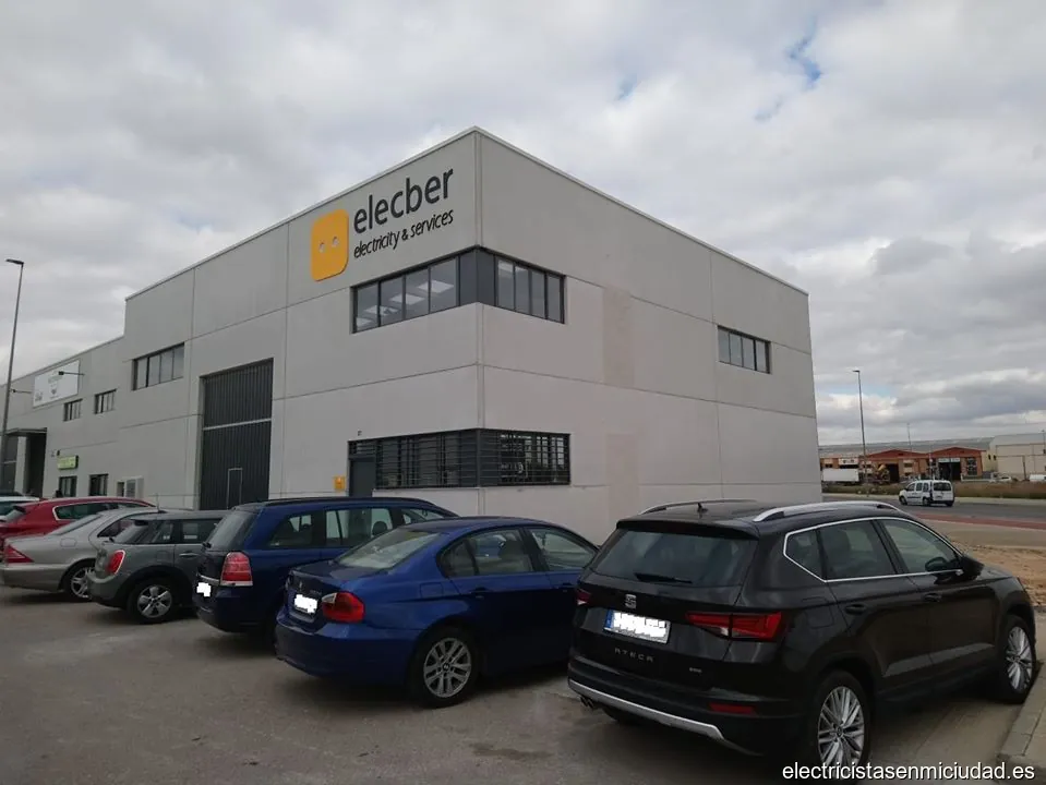 ELECBER - Electricidad y Servicios, Instalaciones Eléctricas y Montajes Eléctricos