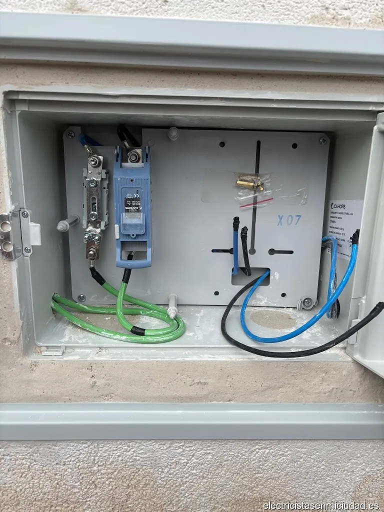 Instalaciones Eléctricas LCP