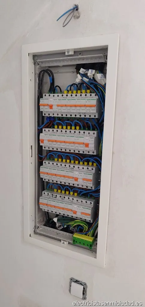 ElektroFlash ELECTRICISTAS