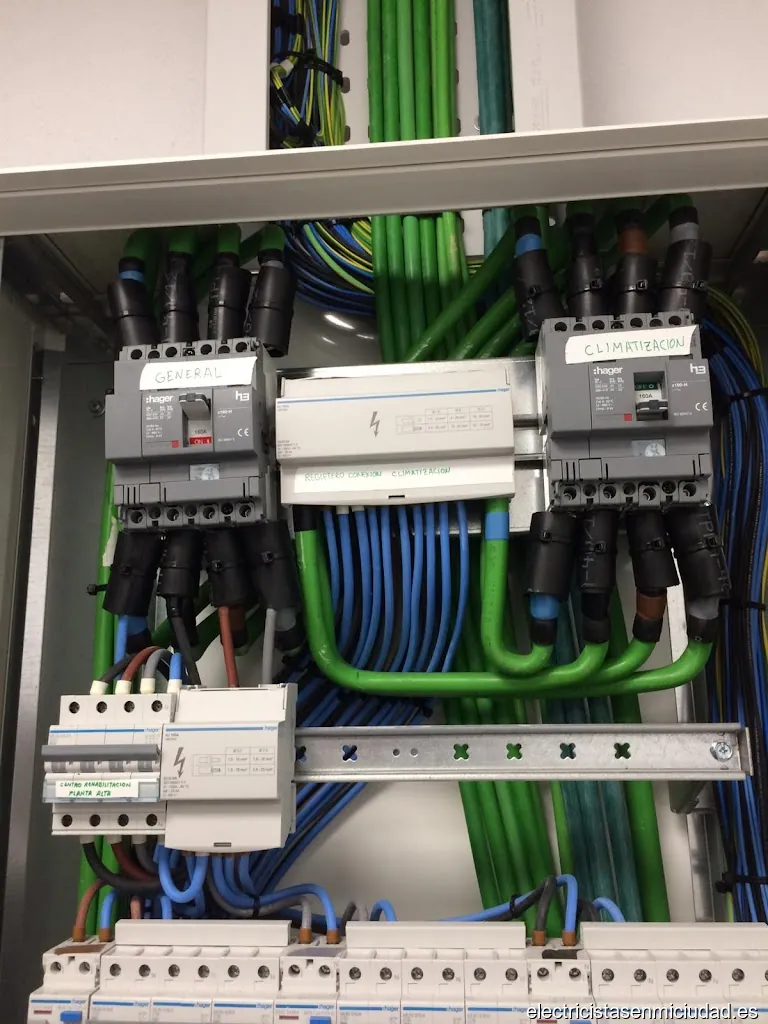 Montajes Eléctricos Elhecab Sl