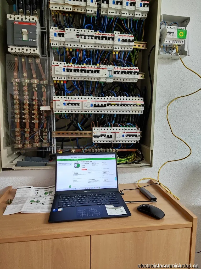 MAXERTEC Instalaciones