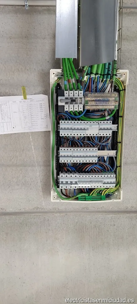 -DPM- DEL PINO MOLINA Instaladores S.L. (Cornellá / Sant Joan Despi)