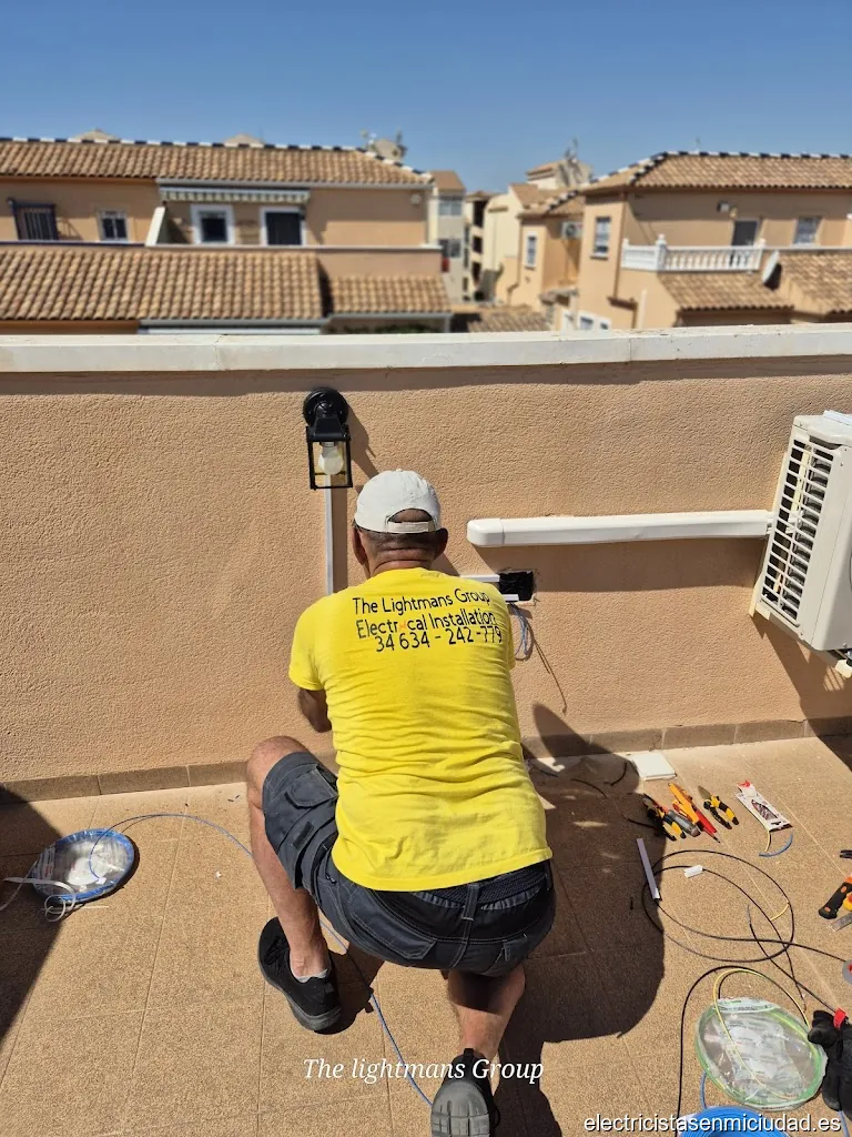 THE LIGHTMANS GROUP Torrevieja